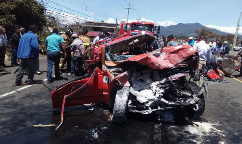 Aparatoso accidente en la va principal a Boquete