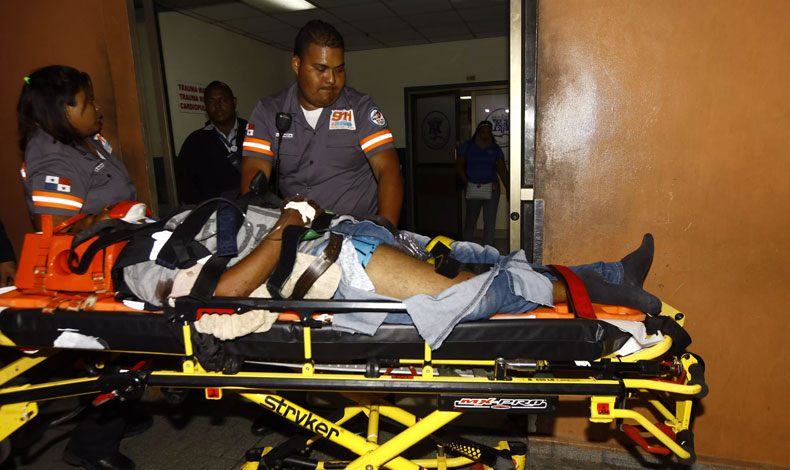 Hospitalizan a motociclista luego de chocar en la va Espaa