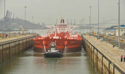 Canal ampliado de Panam recibe a su primer gigante petrolero Suezmax