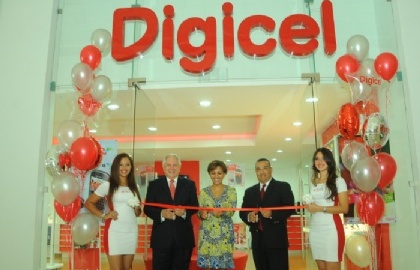 DIGICEL inaugura su tienda en Westland Mall