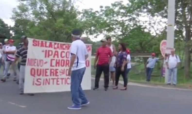 Habitantes de Nuevo Chorrillo exigen construccin de cancha