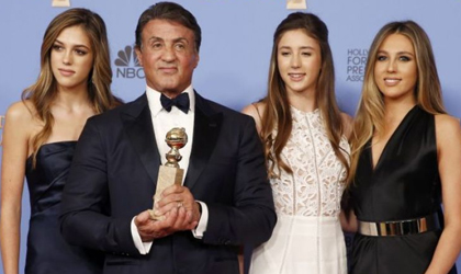 Hijas de Sylvester Stallone no se resisten a la agenda telefnica de su padre