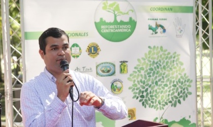Asociacin Panam Verde lanza su Campaa Reforestemos Panam 2012