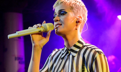Katy Perry rinde tributo a las vctimas de Manchester
