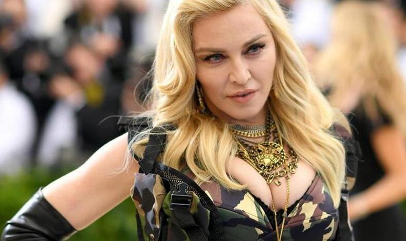 Madonna sorprende con foto provocadora que reta a Instagram
