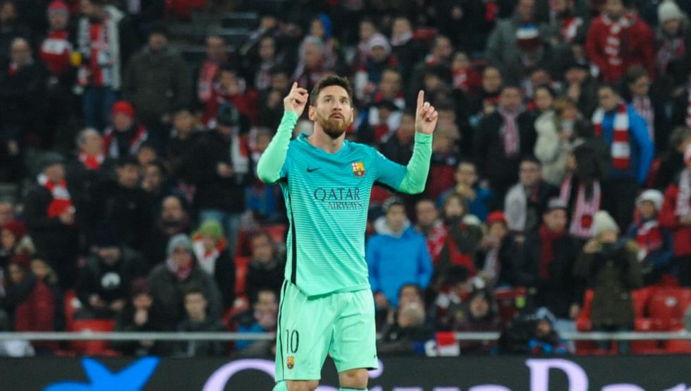 Messi y el Barcelona superan al Athletic en San Mams