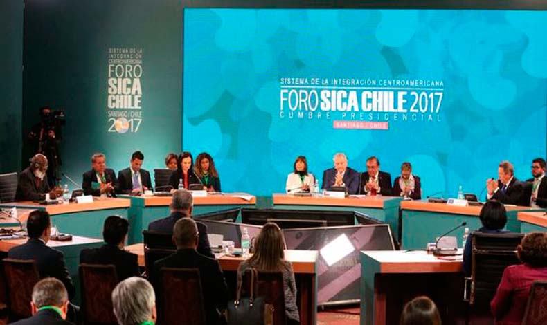 Foro del SICA es inaugurado por el Presidente de Panam y su homloga de Chile