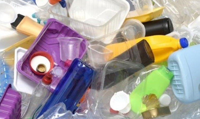 Anteproyecto de ley busca eliminar uso de envases plsticos