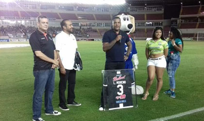 Tauro FC rinde homenaje a Luis Lucho Moreno por su trayectoria futbolstica