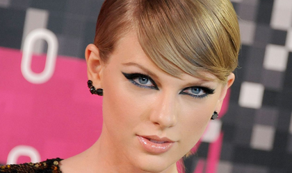 Taylor Swift la famosa con los mayores ingresos del mundo en el 2015-2016