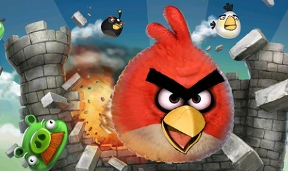 Lanzarn el juego  Angry Birds en Facebook