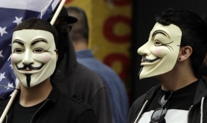 Anonymous rompe relaciones con Wikileaks