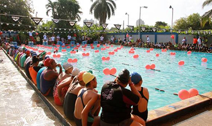 Jvenes participan activamente del programa Aprendo a Nadar