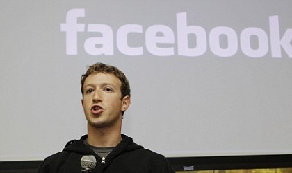 Facebook ensea todo para debutar en la Bolsa