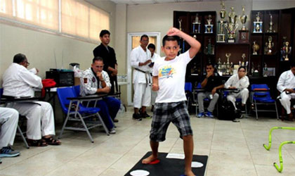 Capacitan a entrenadores para la inclusin de autistas en el karate