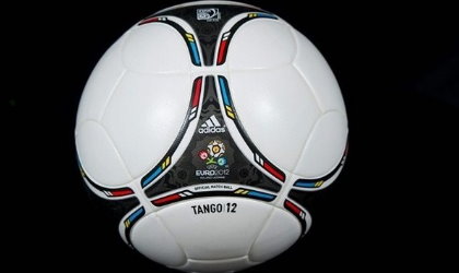 adidas Presenta el Baln Oficial para el Partido Final de la UEFA EURO 2012