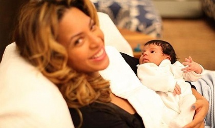 Beyonce y Jay Z presentan a Blue Ivy Carter