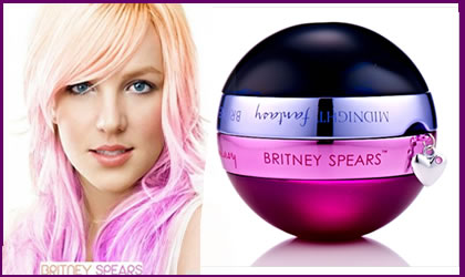 Britney Spears lanza Fantasy Twist dos fragancia en una