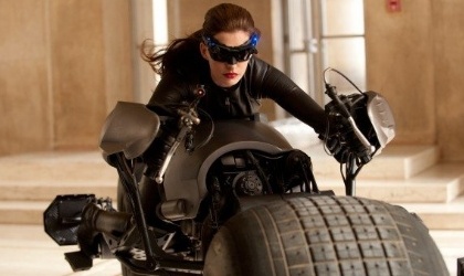 Anne Hathaway, encantada con historia de Catwoman