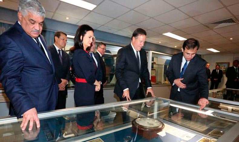 Presidente Juan Carlos Varela anuncia instalacin de un centro de adiestramiento en Panam