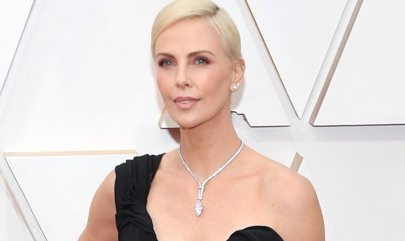 Charlize Theron utiliz un collar de 5 millones de dlares en los Oscar 2020