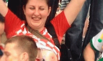 Ins�lito! La van a sancionar en su trabajo por festejar gol en topless