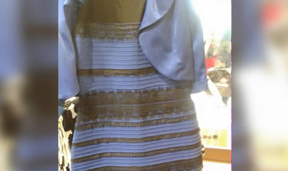 De quÃ© color ves el vestido, azul con negro o blanco con dorado?