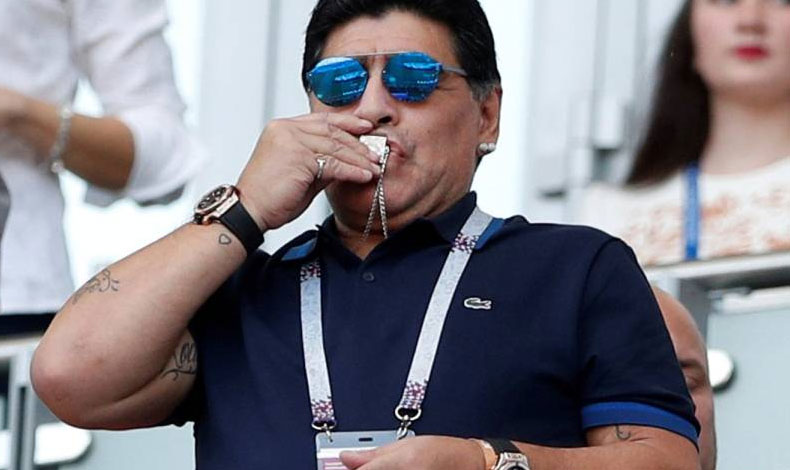 Maradona apoya a la seleccin de Colombia