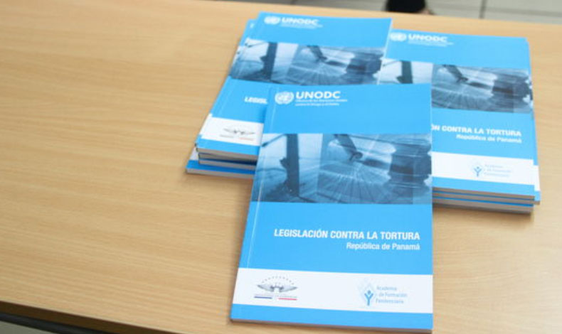 DGSP y UNODC entregan 450 ejemplares de legislacin contra la tortura