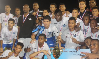 CD Centenario conquista la Copa Rommel Fernndez