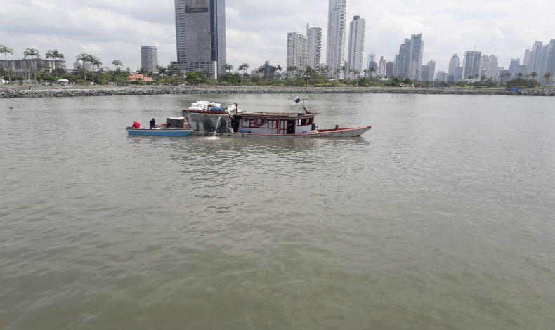 Embarcacin se hunde en Puerto Panam