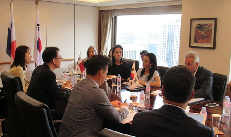 Isabel Saint Malo se reuni con empresarios coreanos