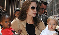 Angelina Jolie Mala madre