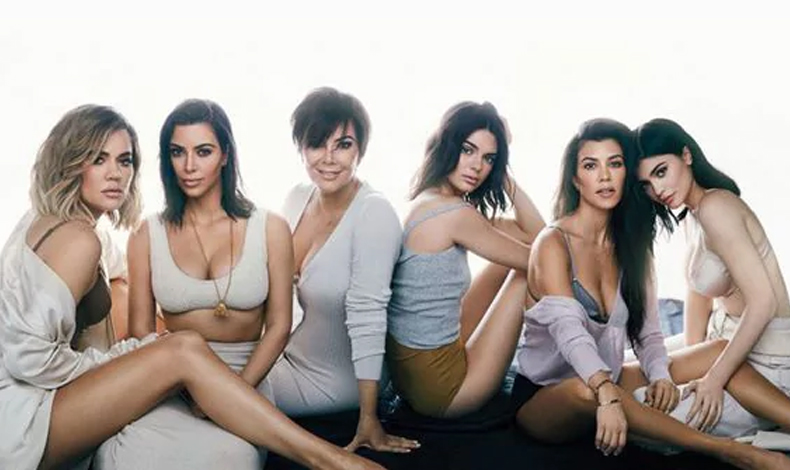 As recrearon las Kardashian el opening de la nueva temporada de su reality