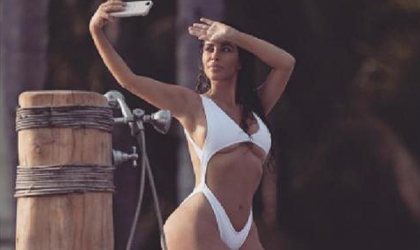 Kim Kardashian presume que perdi 30 kilos luciendo un bikini