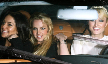 Reunin de los 2000's? Lindsay Lohan invita a Paris Hilton y Britney Spears a su cumpleaos