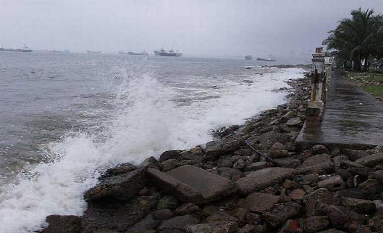 Lluvias y mareas altas riesgo de tsunamis