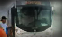 Metro Bus se incendia en la Tumba Muerto