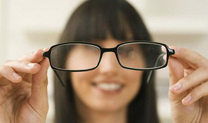 Microsoft quiere corregirnos la visión con la realidad aumentada