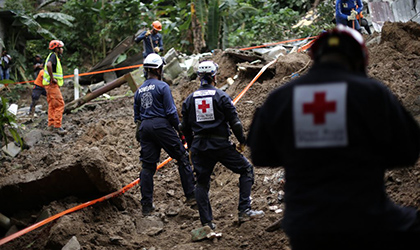 Panam enva rescatistas a Costa Rica como apoyo ante la amenaza de Otto