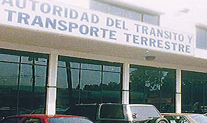 Transportistas esperan entrega de concesiones del transporte