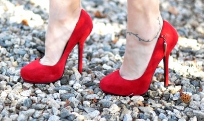 Zapatos en rojos el complemento fashion de la moda