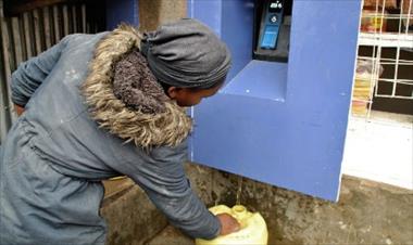 /vidasocial/cajeros-automaticos-en-kenia-que-dan-agua-sera-que-llegaremos-a-esto-/30612.html