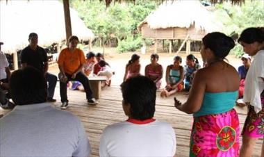 /vidasocial/ministerio-de-gobierno-visita-comunidad-indigena-embera-puru/15929.html