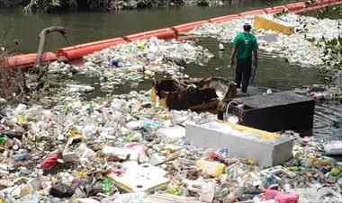 /vidasocial/ong-marea-verde-anota-su-primer-gol-en-2020-contra-la-basura-y-el-plastico-que-llega-a-los-rios-y-oceanos-de-panama/89736.html