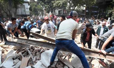 /vidasocial/hasta-ahora-van-292-muertes-victimas-del-terremoto-en-mexico/64577.html