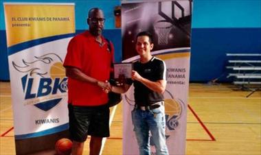 /deportes/liga-de-baloncesto-del-club-kiwanis-arranco-con-seminario/75781.html