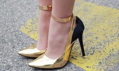 /spotfashion/pulseras-en-el-tobillo-doradas-un-nuevo-accesorio-para-tus-calzados/14454.html