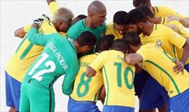 Los actuales campeones quedan eliminados ante Brasil