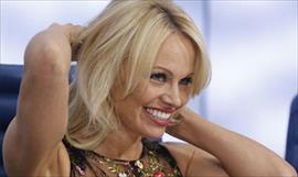 Pamela Anderson pide el cierre de un parque marino